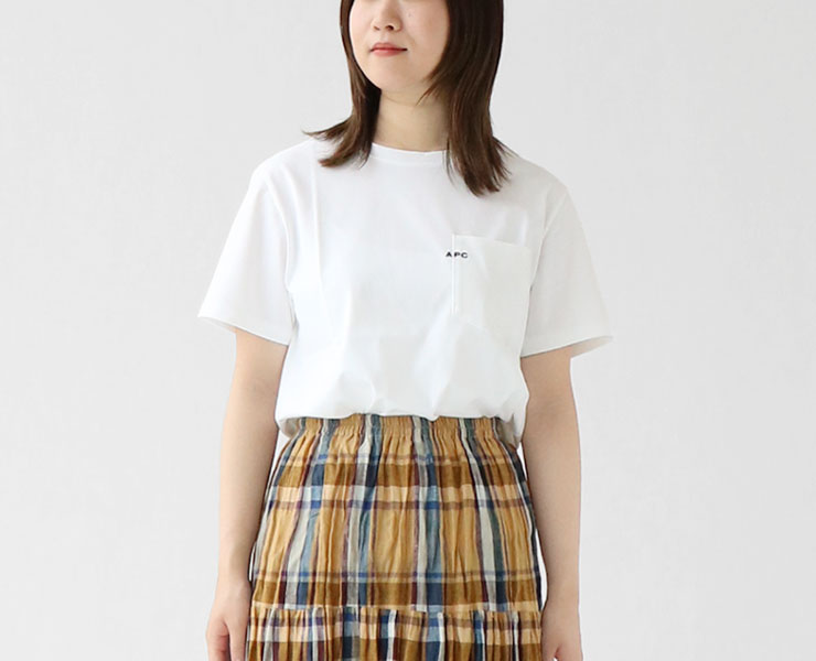女性に人気な “A.P.C.(アーペーセー)”Tシャツをご紹介!|NEWS公式