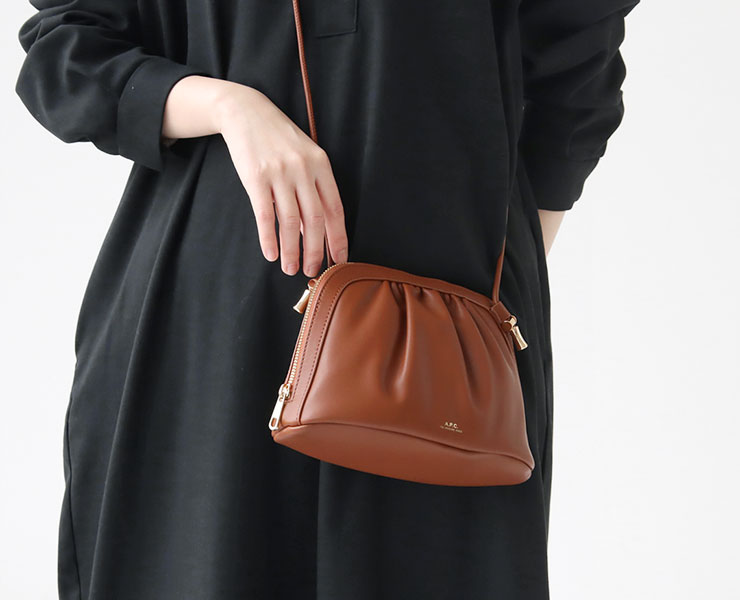A.P.C.(アーペーセー) NINON ショルダーバッグ・トートバッグ|NEWS