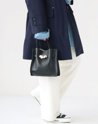 MACKINTOSH HUMBIE ステンカラーコートを使ったコーディネート