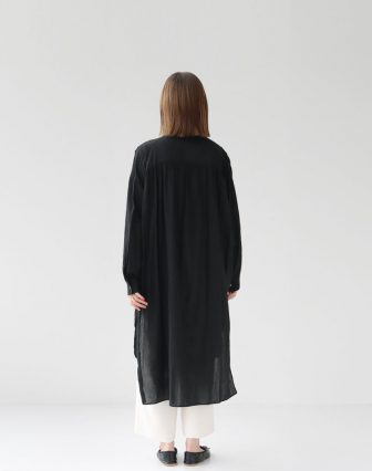 mizuiro ind/スタンドカラー ギャザーワンピースを使ったコーディネート