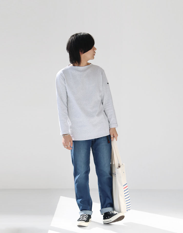 GRAMICCI / メンズ ストレッチデニムNNパンツクロップドを使ったコーディネート