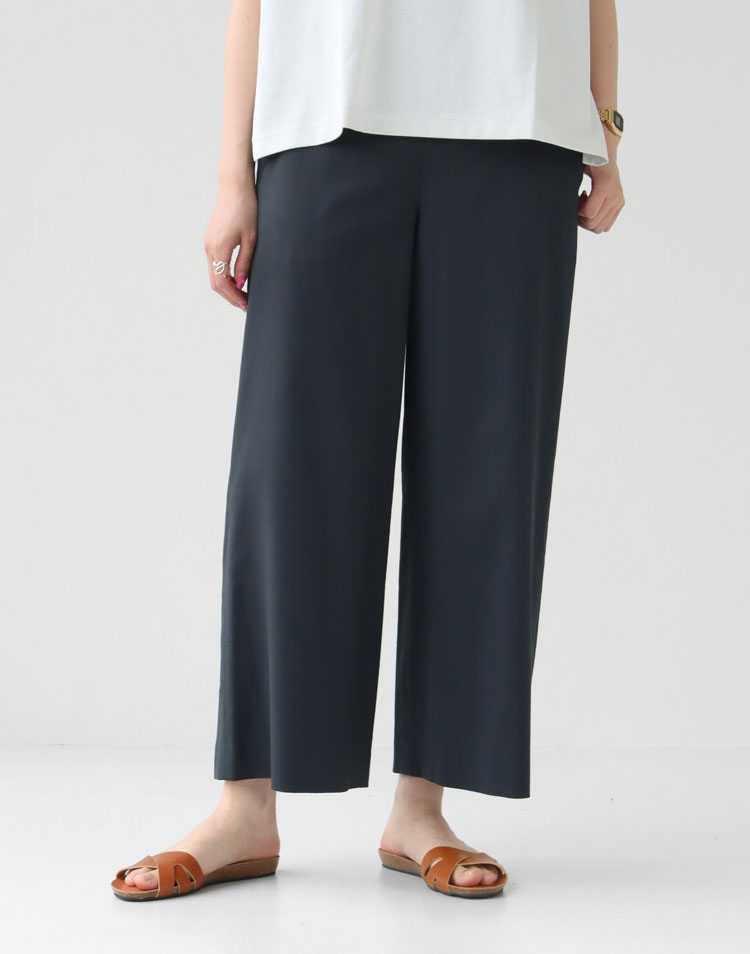 GALERIE VIE/ファインコットン ワイドクルーネックプルオーバーを使ったコーディネート