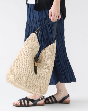 mao made/TOSCO ラウンドヘム カーディガンを使ったコーディネート