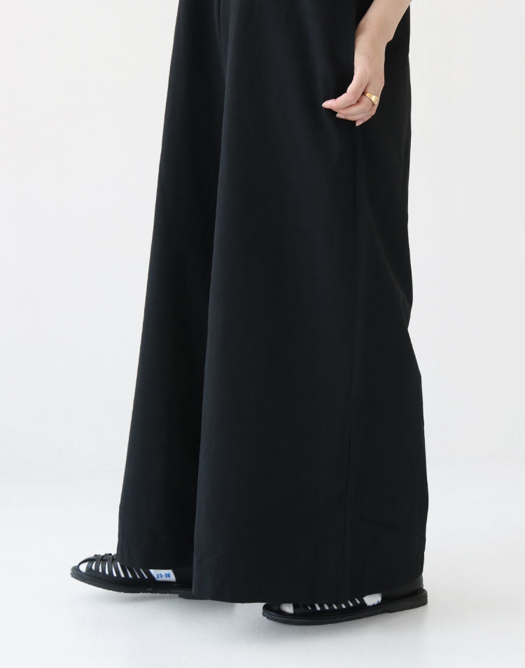 PRIT/綿麻ストレッチ Vネックオールインワンを使ったコーディネート