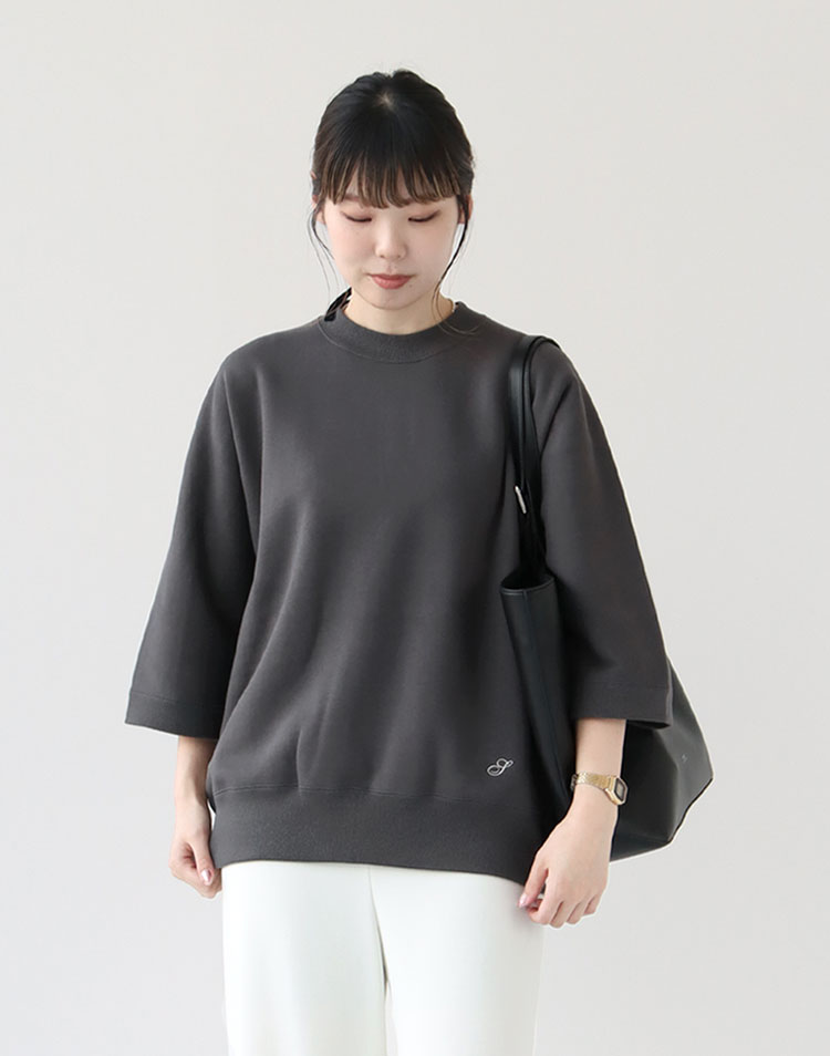 SACRA/PREMIUM フリーストップスを使ったコーディネート