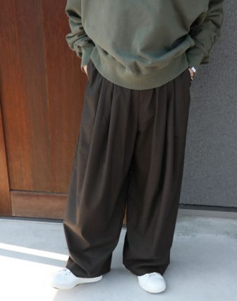 mizuiro ind/ワイドタックパンツを使ったコーディネート