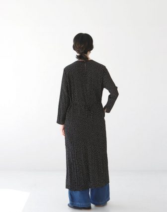 Ballsey/ランダムプリーツドットプリント ソフトマーメイドワンピースを使ったコーディネート